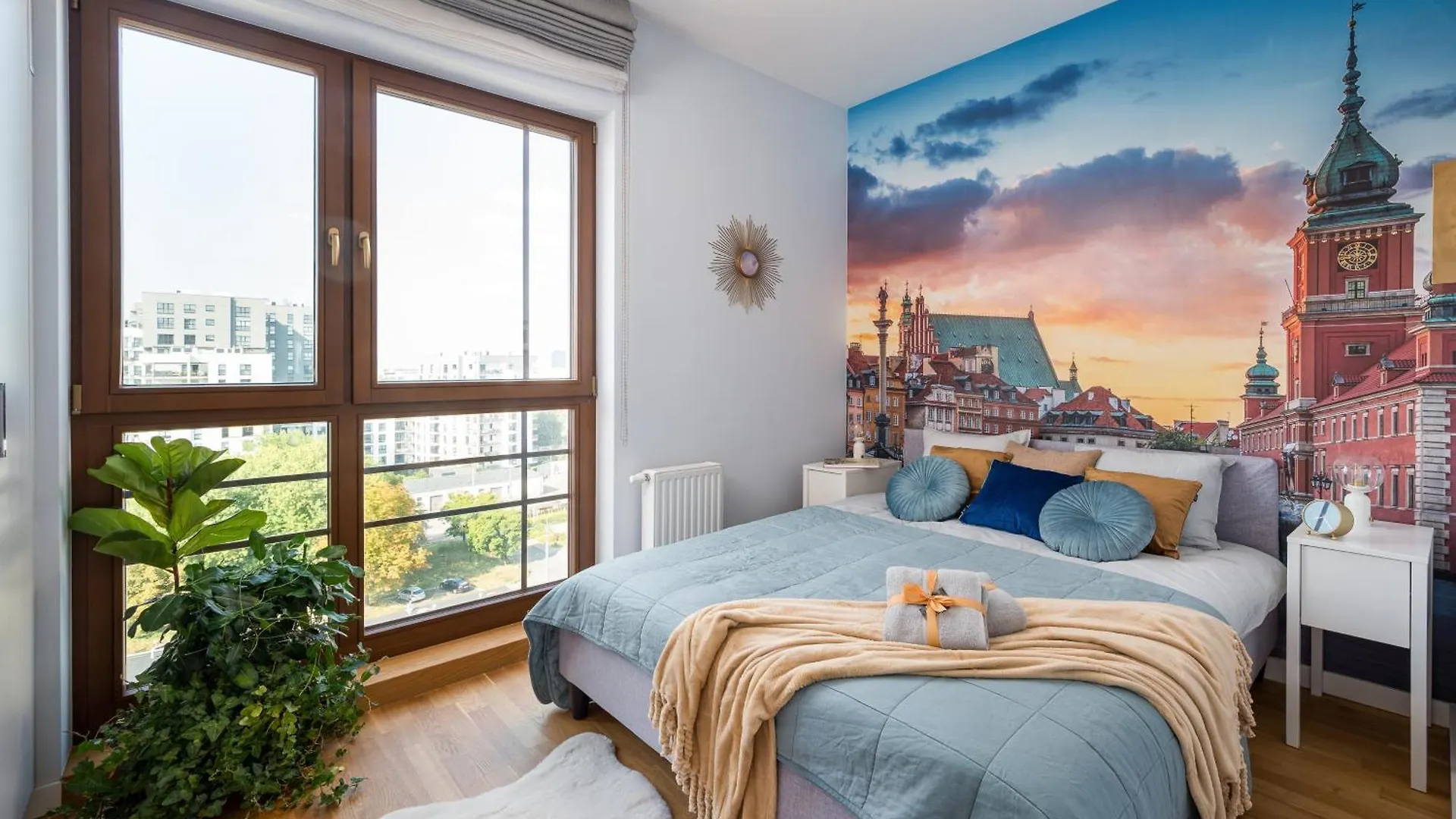 Apartament Luxury 2-Bedroom Penthouse Warsaw Skyline 15M Terrace, Garage, Gym, Rooftop & Only 500 M To Metro