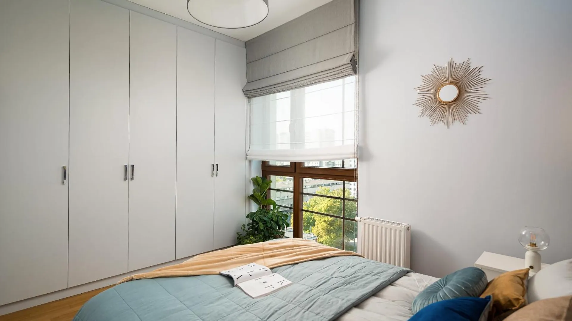 Luxury 2-Bedroom Penthouse Warsaw Skyline 15M Terrace, Garage, Gym, Rooftop & Only 500 M To Metro Apartament