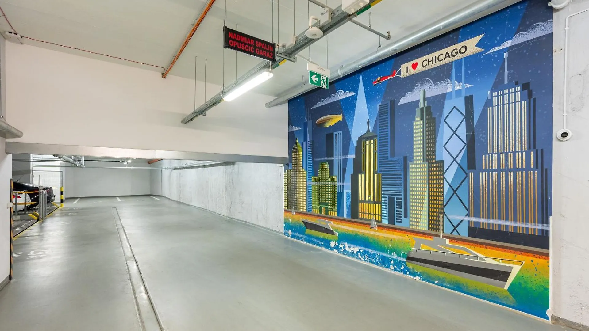 Luxury 2-Bedroom Penthouse Warsaw Skyline 15M Terrace, Garage, Gym, Rooftop & Only 500 M To Metro Apartament